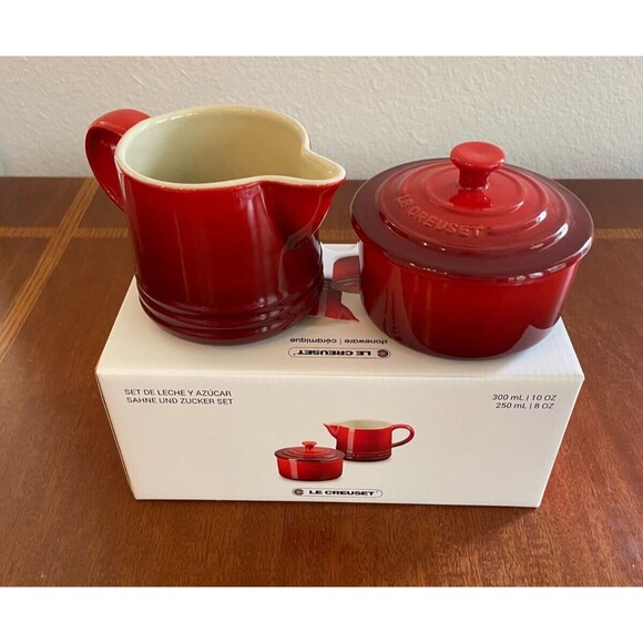 Le Creuset Stoneware Signature Cream and Sugar Set Cerise Cherry Red NEW - Picture 5 of 16